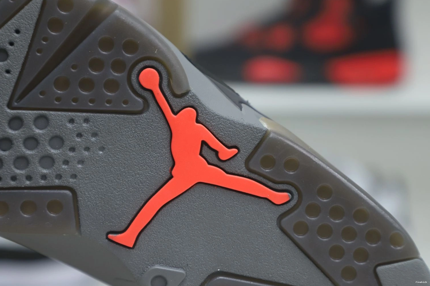JORDAN X PARIS SAINT-GERMAIN AIR 6 RETRO GREY' 'IRON 0904